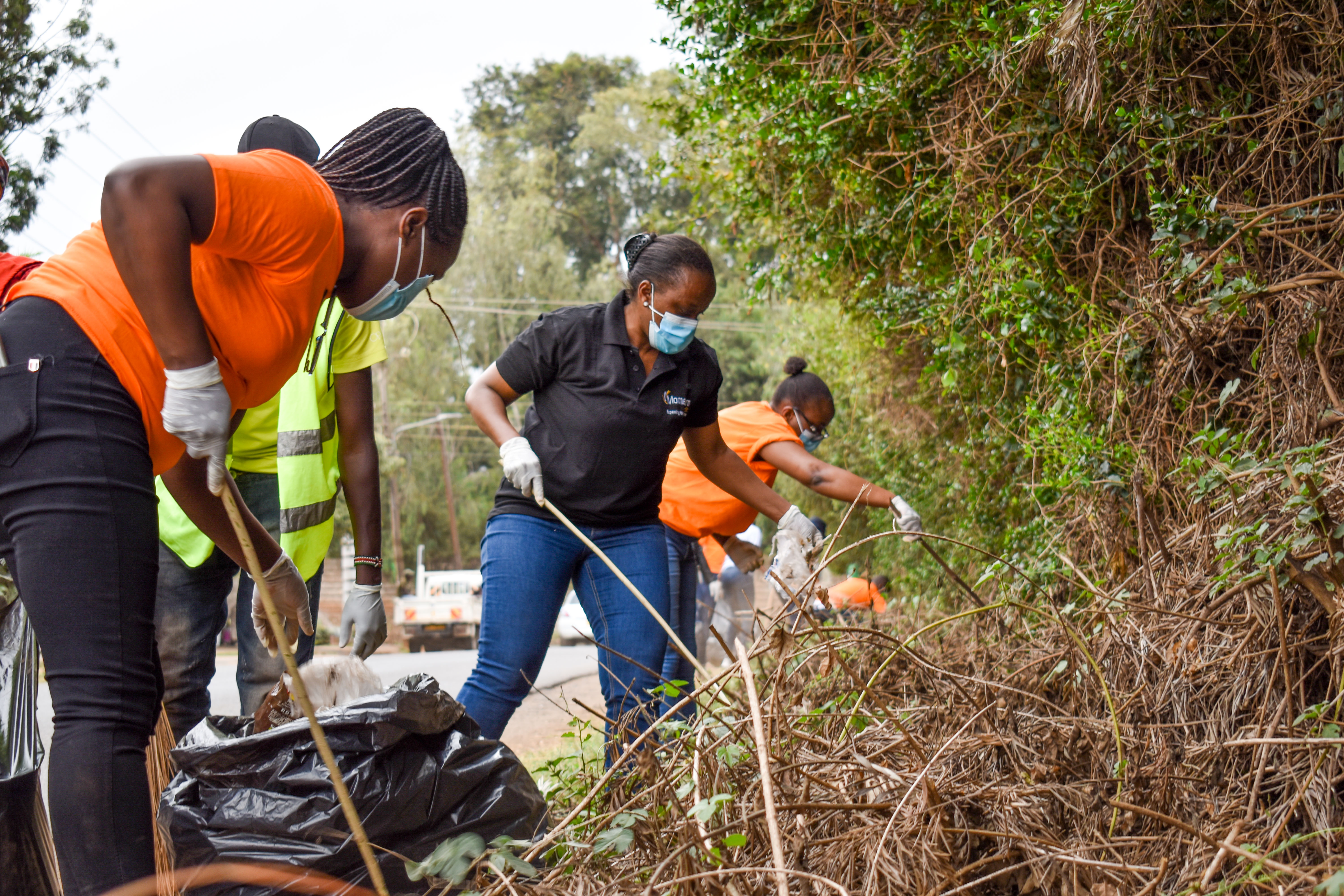 Hardy Market Clean Up - Karen